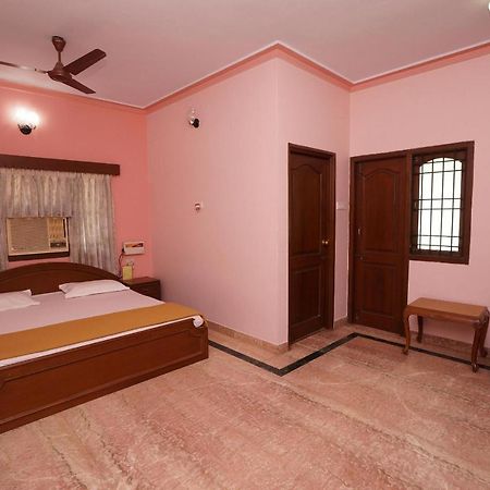 Lloyds Serviced Apartments,Krishna Street,T Nagar Chennai Eksteriør billede
