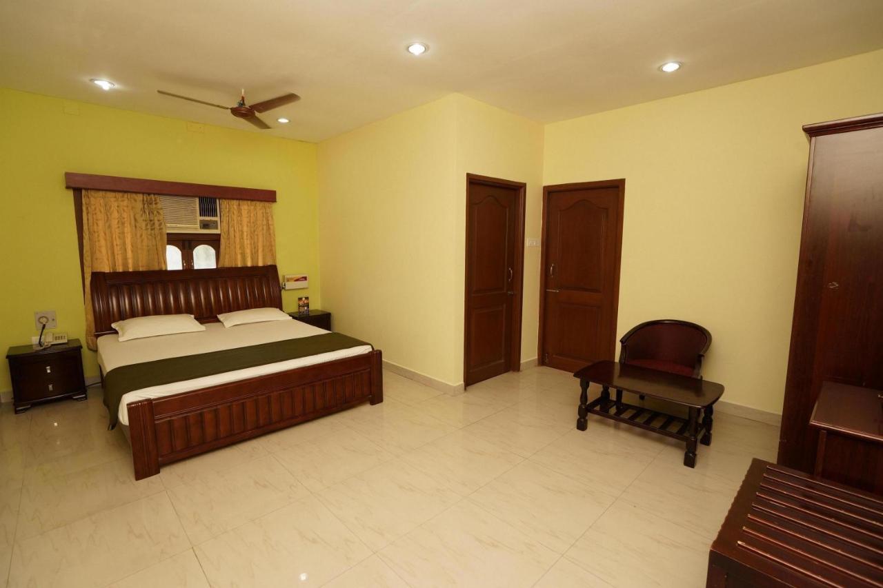 Lloyds Serviced Apartments,Krishna Street,T Nagar Chennai Eksteriør billede