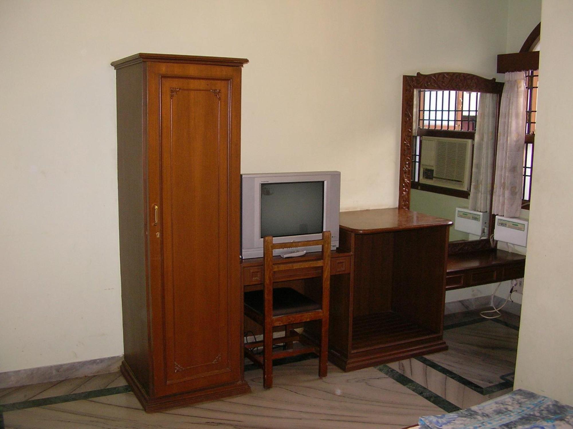 Lloyds Serviced Apartments,Krishna Street,T Nagar Chennai Værelse billede