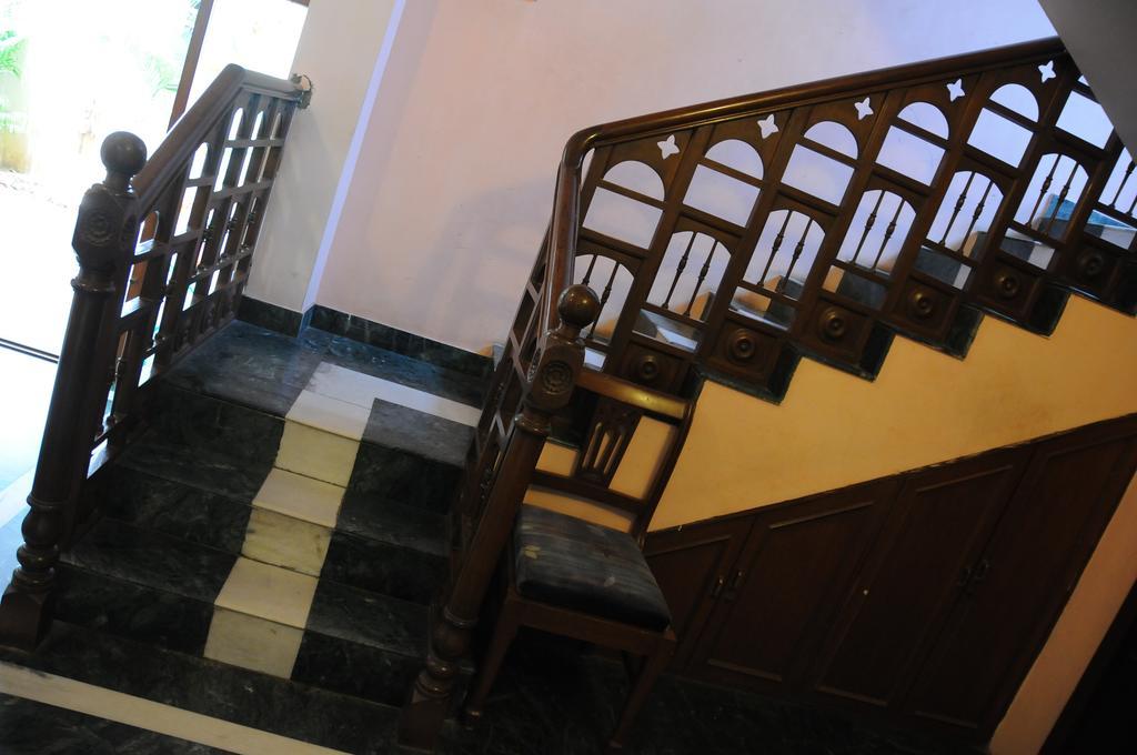 Lloyds Serviced Apartments,Krishna Street,T Nagar Chennai Værelse billede