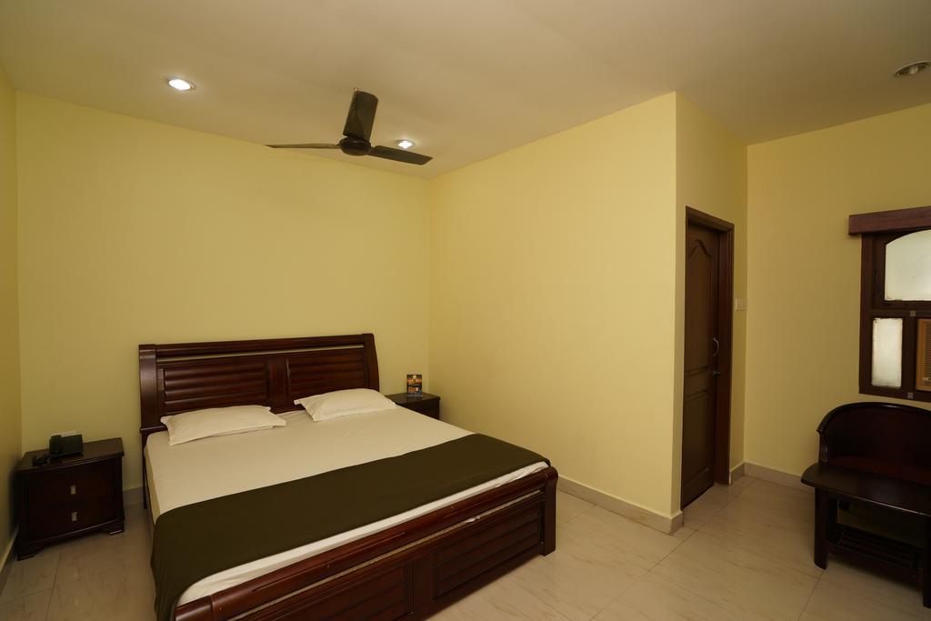 Lloyds Serviced Apartments,Krishna Street,T Nagar Chennai Eksteriør billede