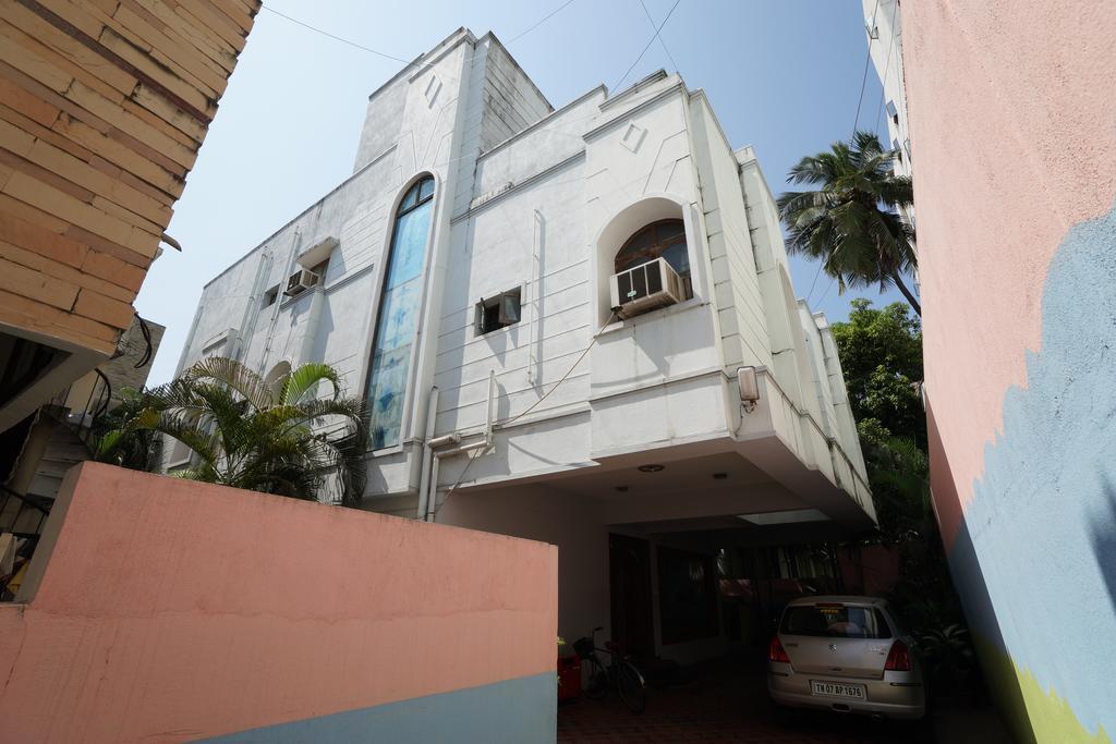Lloyds Serviced Apartments,Krishna Street,T Nagar Chennai Eksteriør billede